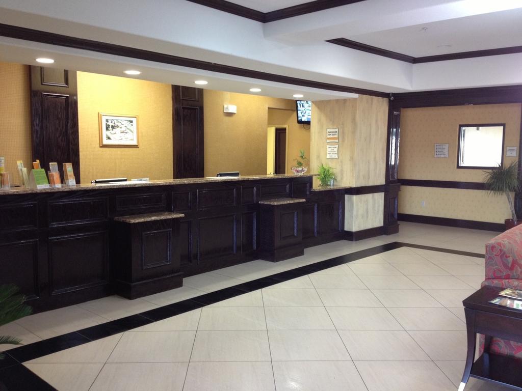 La Quinta Inn And Suites Joshua Ngoại thất bức ảnh