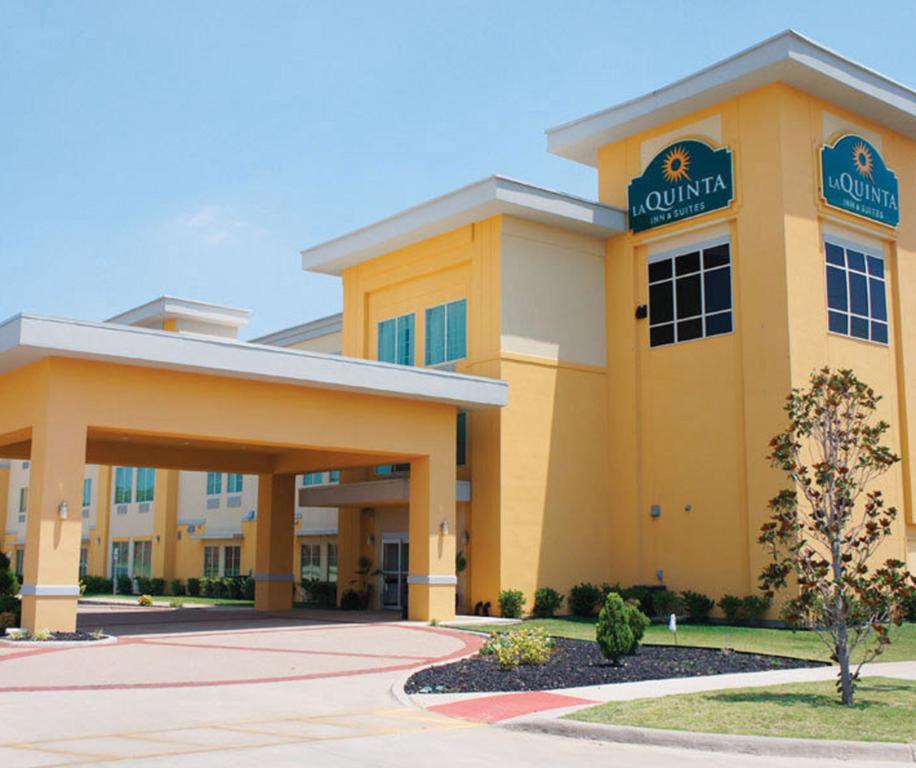 La Quinta Inn And Suites Joshua Ngoại thất bức ảnh